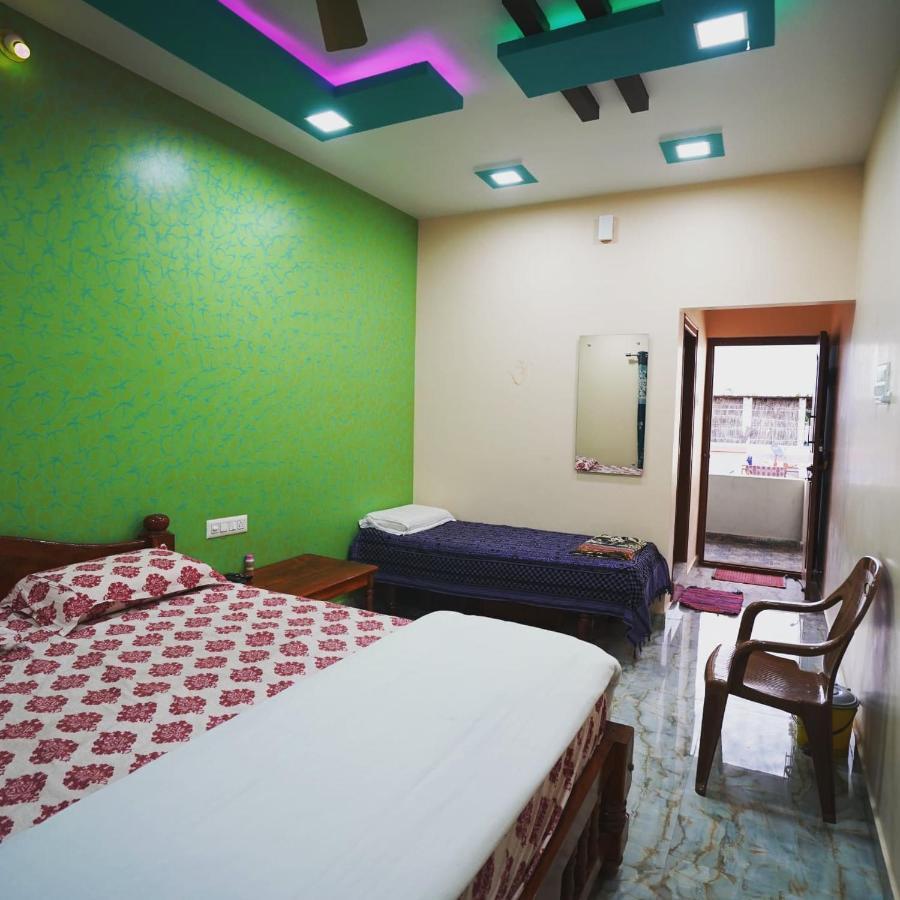 Akash Homestay Hampi Esterno foto