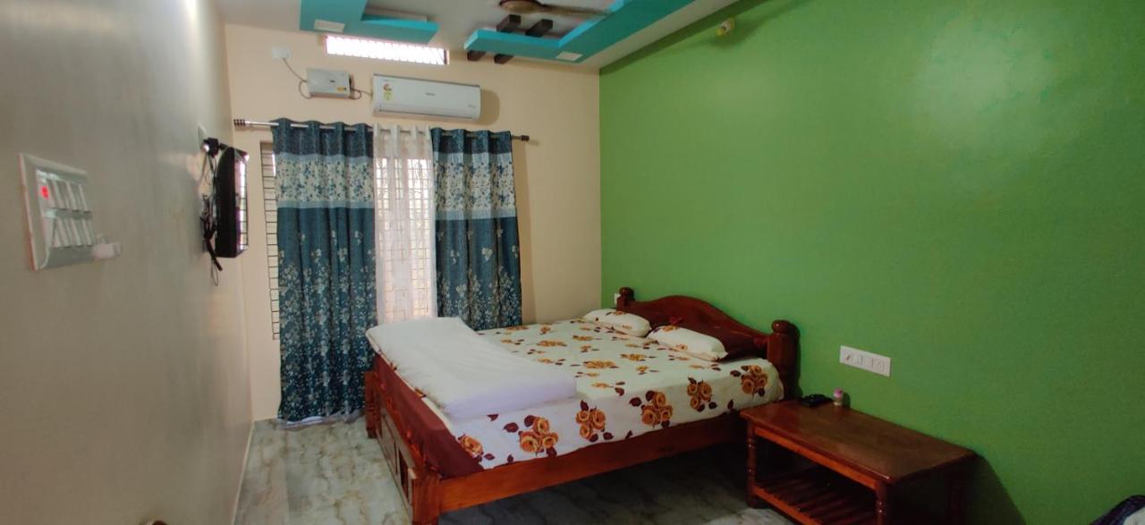Akash Homestay Hampi Esterno foto