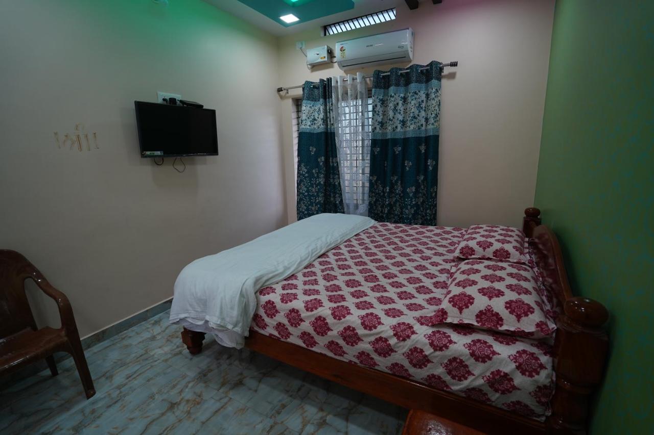 Akash Homestay Hampi Esterno foto
