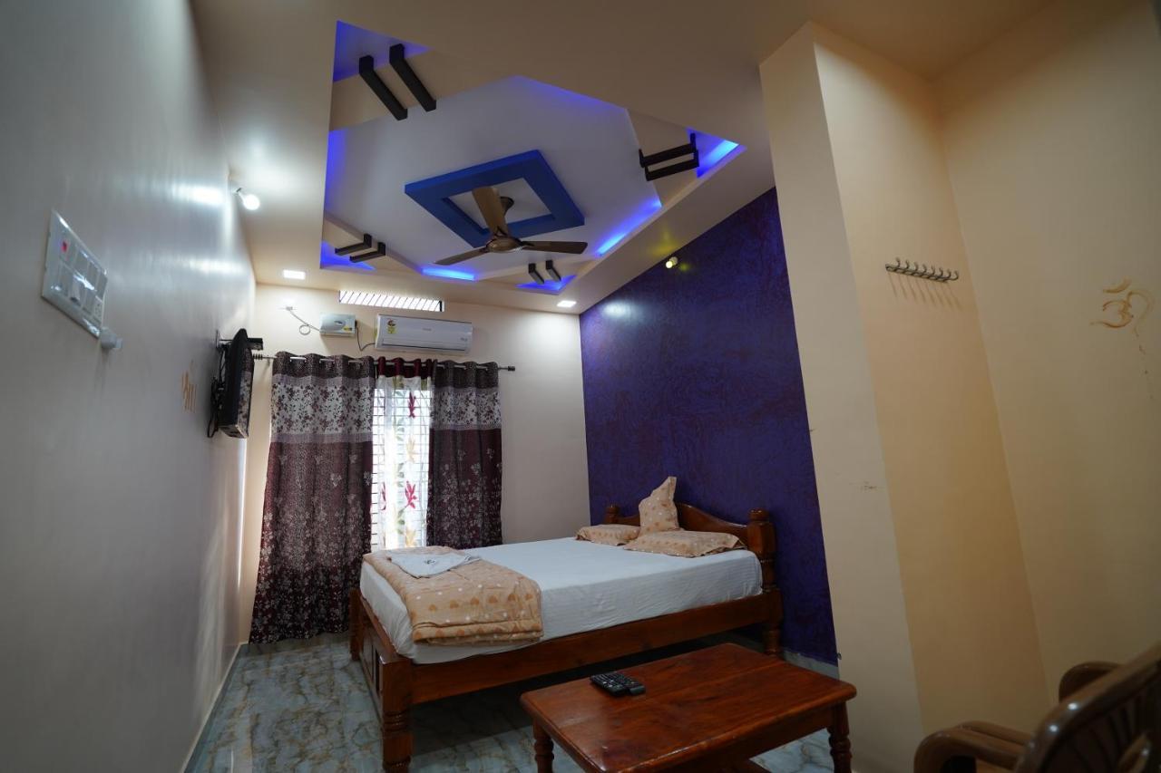 Akash Homestay Hampi Esterno foto