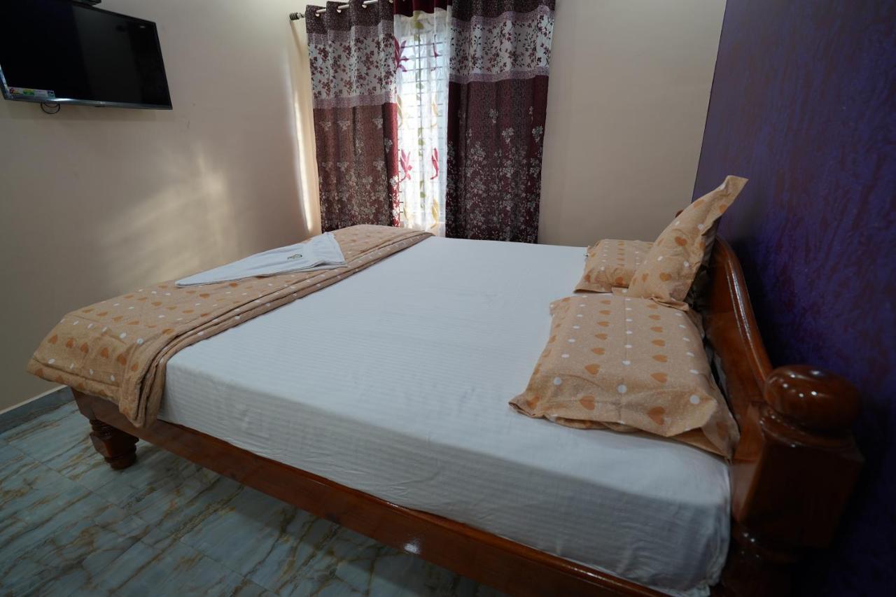 Akash Homestay Hampi Esterno foto